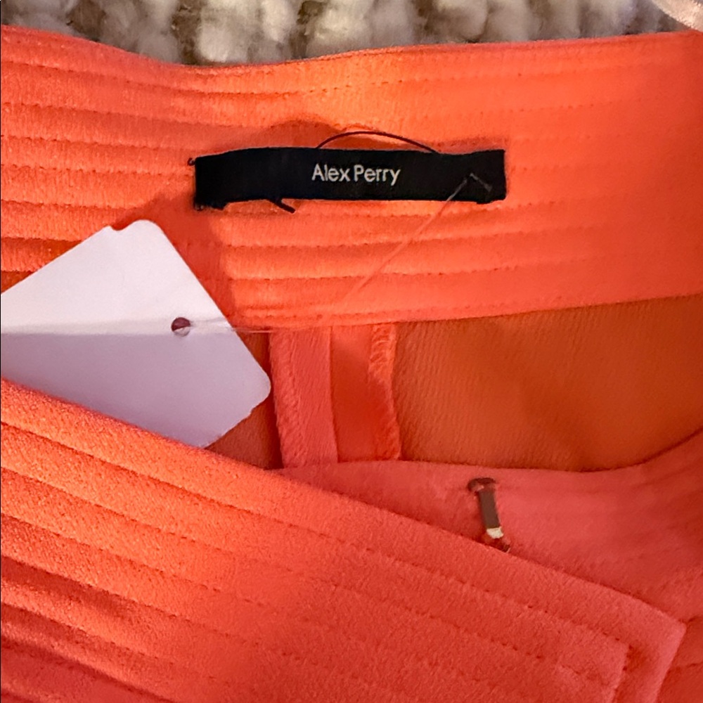 🧡NWT Alex Perry High Waist Coral Pleated Shorts - Picture 6 of 9